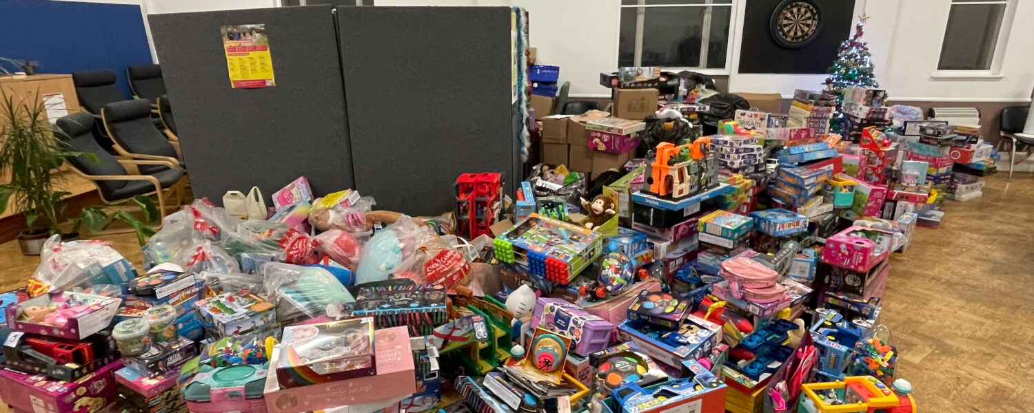 £7,000 worth of toys donated to Bath Fire Station