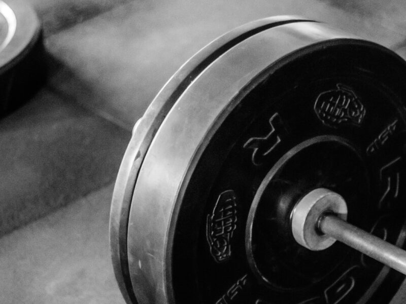 picture of a barbell